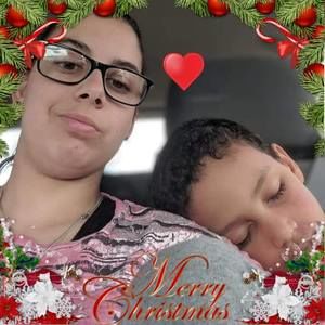 Meet your Posher, Roxanne